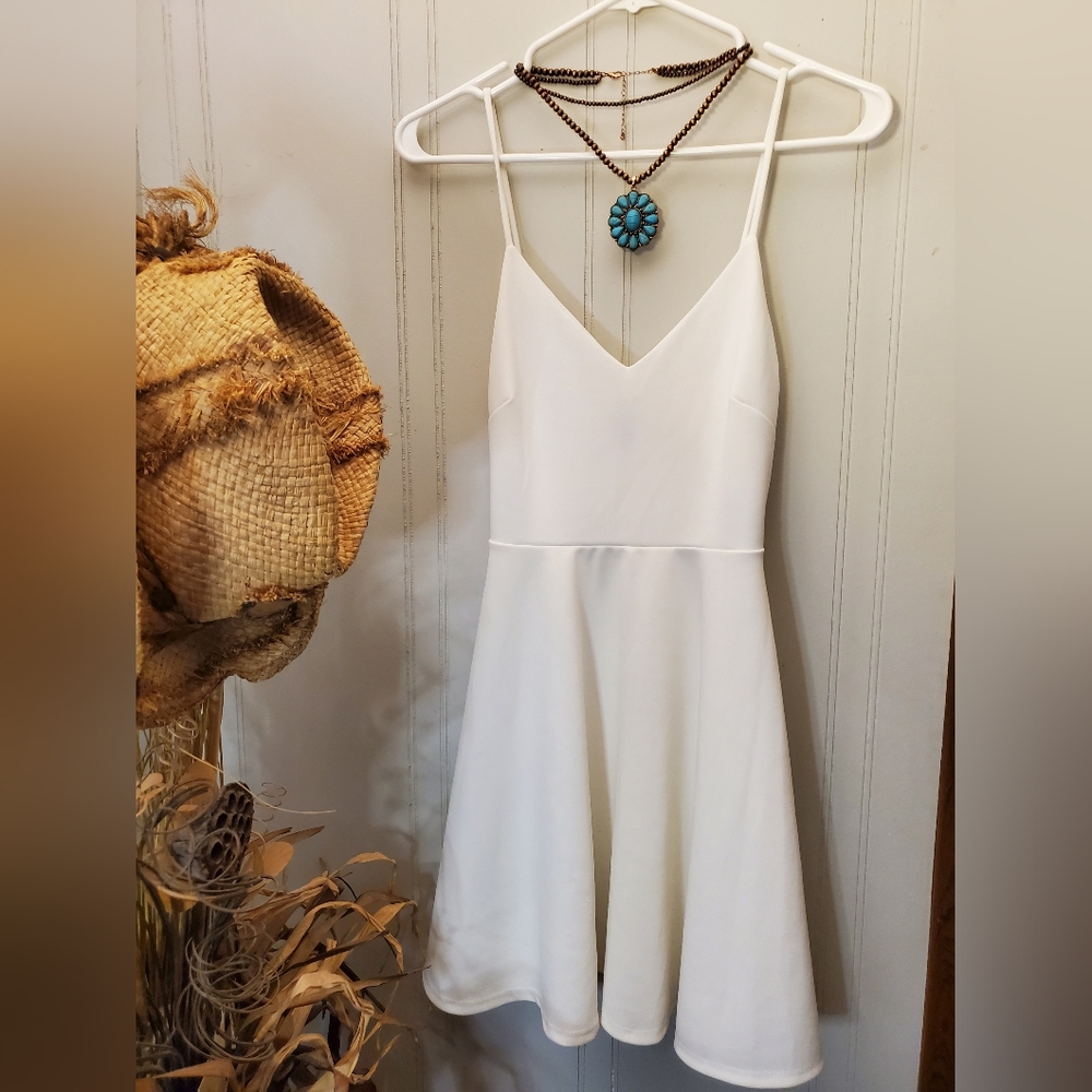 White Windsor formal dress size small